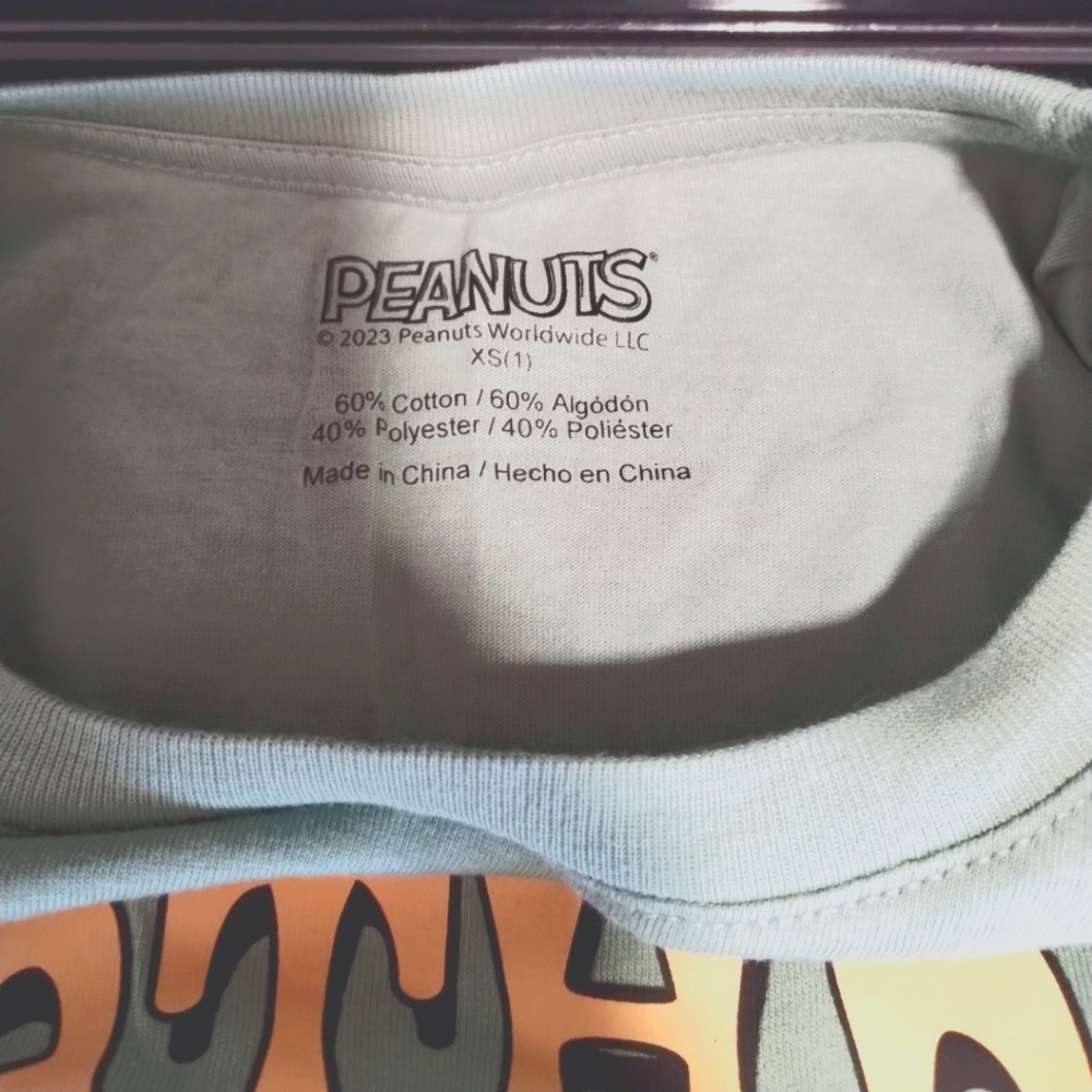Peanuts Tee - Picture 2 of 4